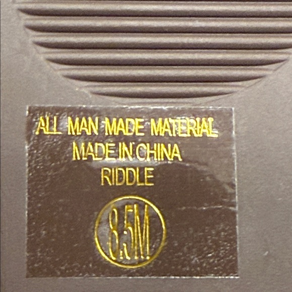 SOLANZ Riddle Sandals - Picture 8 of 11